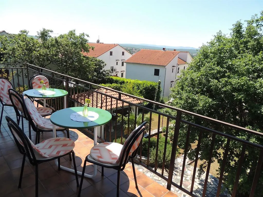 מאלינסקה Apartments Nikolina