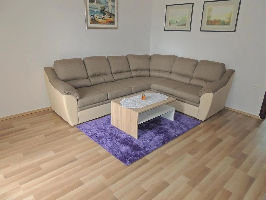 מאלינסקה Apartments Nikolina