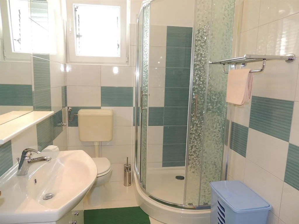 מאלינסקה Apartments Nikolina קרואטיה
